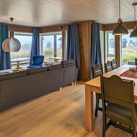Holiday home 4 Bedroom Lovely In *